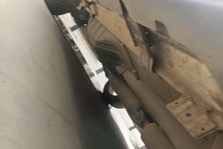 Used Dongfeng Aeolus AX7 2015 2.3L Automatic ZhiZun Version Chassis Front Right