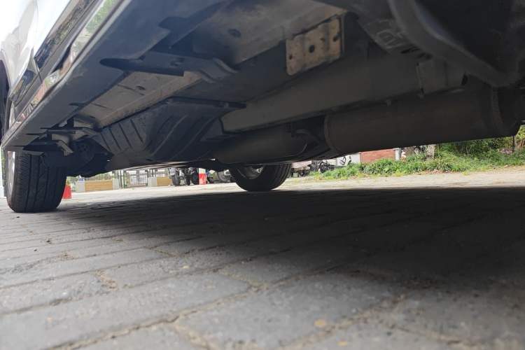 Used Dongfeng Aeolus AX7 2015 2.3L Automatic ZhiZun Version Chassis Front Right