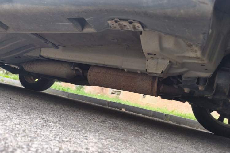 Used Dongfeng Aeolus AX7 2015 2.0L Manual Zhiyi Trim Chassis Front Right