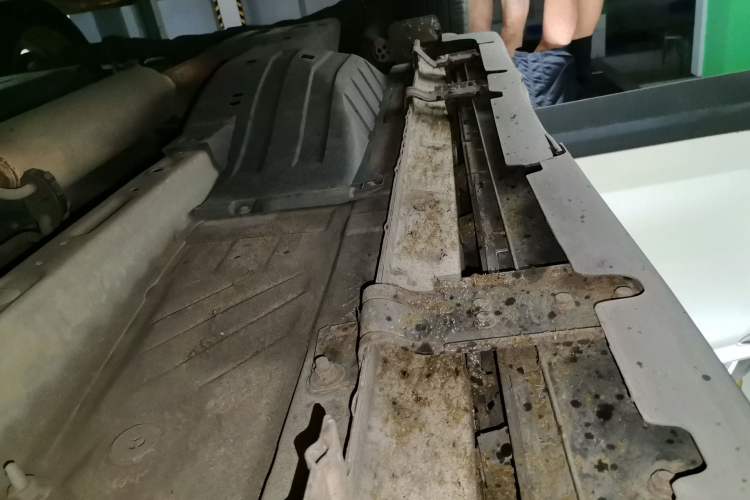Used Dongfeng Aeolus AX7 2015 2.3L Automatic ZhiZun Version Chassis Front Right
