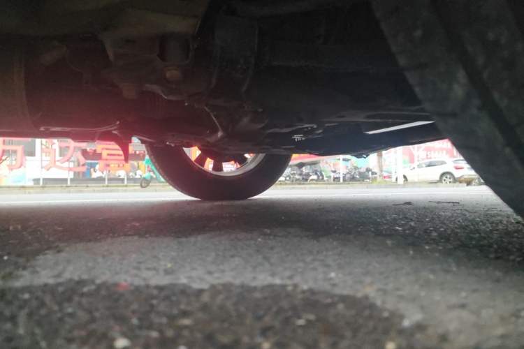 Used Dongfeng Aeolus AX7 2015 2.3L Automatic ZhiZun Version Chassis Front Right