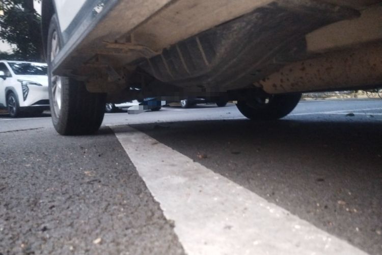 Used Dongfeng Aeolus AX7 2015 2.3L Automatic ZhiZun Version Chassis Front Right