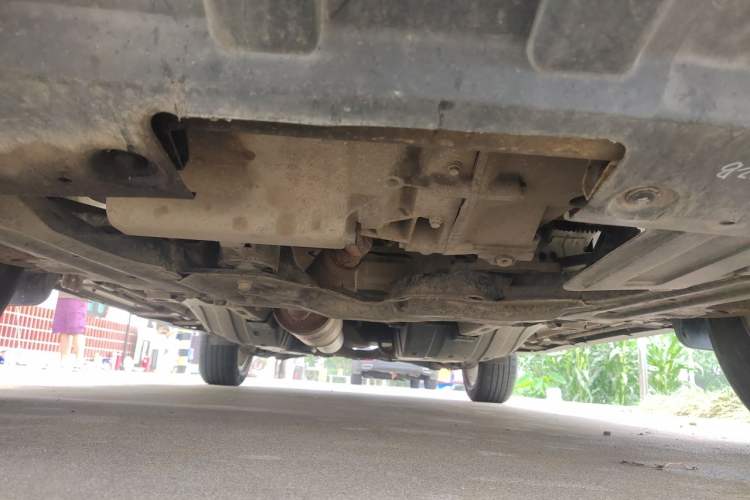 Used Dongfeng Aeolus AX7 2015 2.0L Manual Zhiyi Trim Chassis Front
