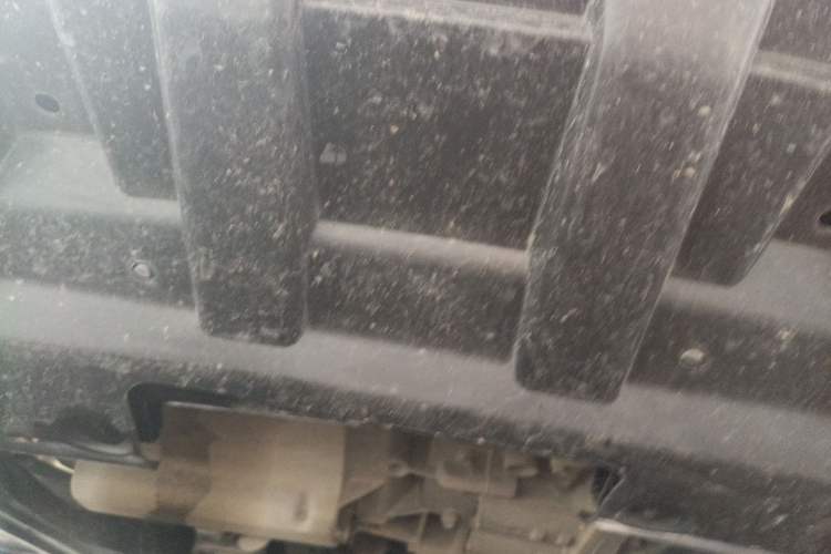 Used Dongfeng Aeolus AX7 2015 2.0L Automatic Zhiyi Trim Chassis Front