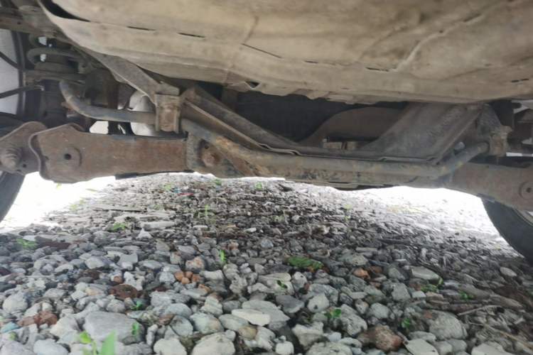 Used Dongfeng Aeolus AX7 2015 2.0L Manual Zhiyi Trim Chassis Rear