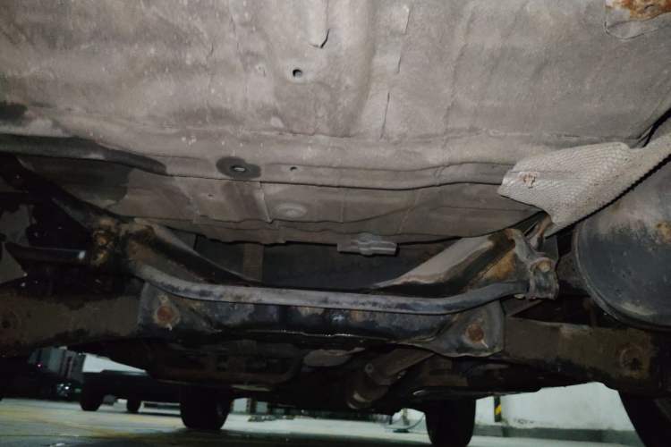 Used Dongfeng Aeolus AX7 2015 2.0L Manual Zhiyue Model Chassis Rear