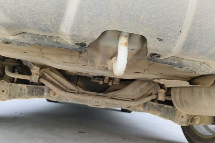 Used Dongfeng Aeolus AX7 2015 2.0L Automatic Zhiyi Trim Chassis Rear