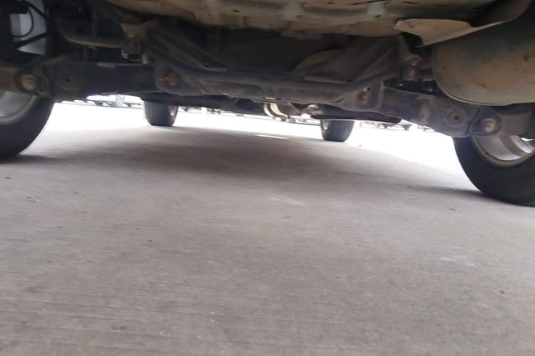 Used Dongfeng Aeolus AX7 2015 2.0L Manual Zhiyi Trim Chassis Rear