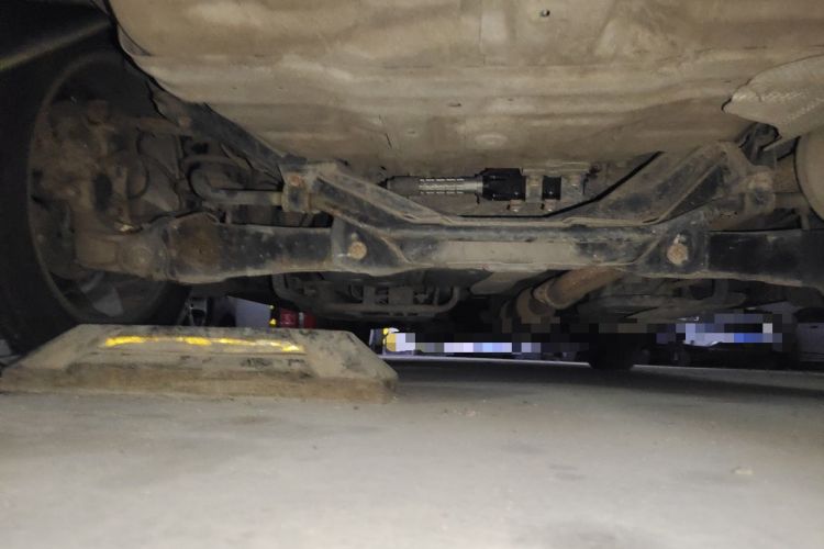Used Dongfeng Aeolus AX7 2015 2.3L Automatic ZhiZun Version Chassis Rear