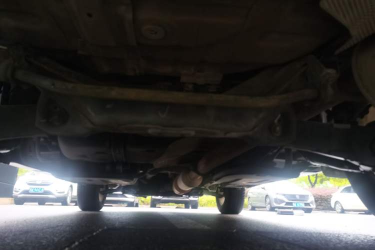 Used Dongfeng Aeolus AX7 2015 2.3L Automatic ZhiZun Version Chassis Rear
