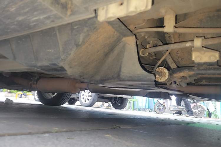 Used Dongfeng Aeolus AX7 2015 2.0L Automatic Zhiyi Trim Chassis Rear Left