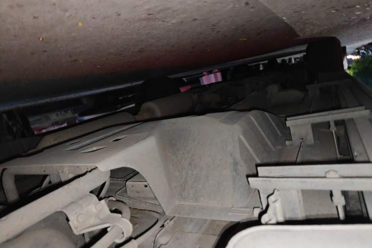 Used Dongfeng Aeolus AX7 2015 2.0L Automatic Zhiyue Version Chassis Rear Left