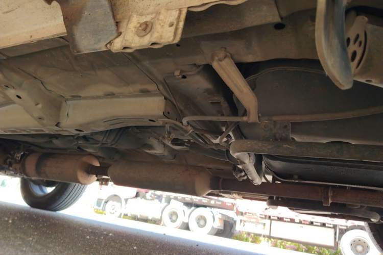 Used Dongfeng Aeolus AX7 2015 2.0L Manual Zhiyi Trim Chassis Rear Left