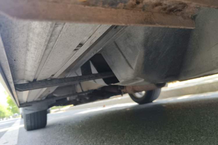 Used Dongfeng Aeolus AX7 2015 2.0L Manual Zhiyi Trim Chassis Rear Left