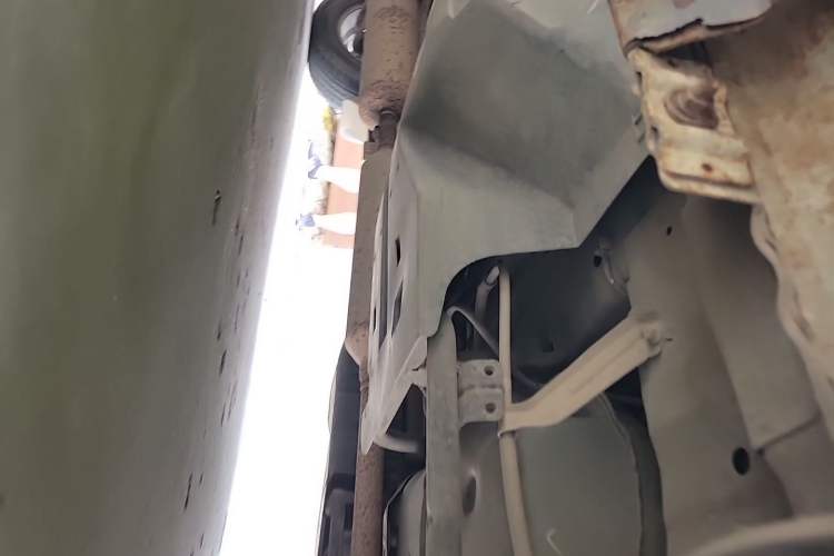 Used Dongfeng Aeolus AX7 2015 2.0L Manual Zhiyue Model Chassis Rear Left