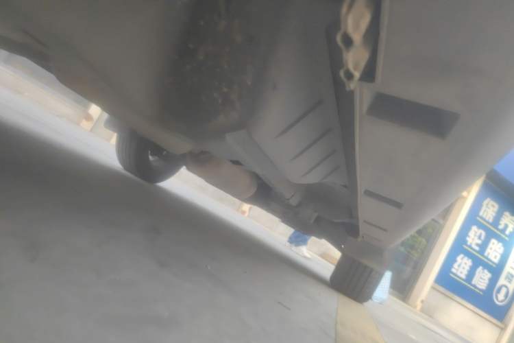 Used Dongfeng Aeolus AX7 2015 2.0L Manual Zhiyi Trim Chassis Rear Right