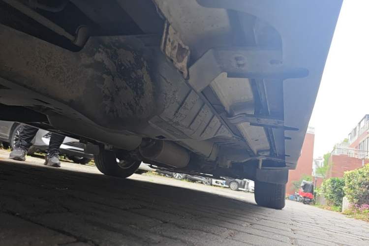 Used Dongfeng Aeolus AX7 2015 2.3L Automatic ZhiZun Version Chassis Rear Right