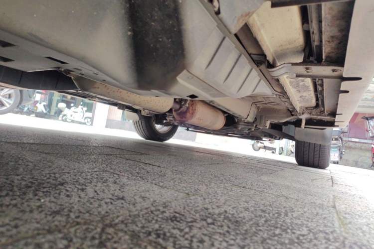 Used Dongfeng Aeolus AX7 2015 2.0L Automatic Zhiyi Trim Chassis Rear Right