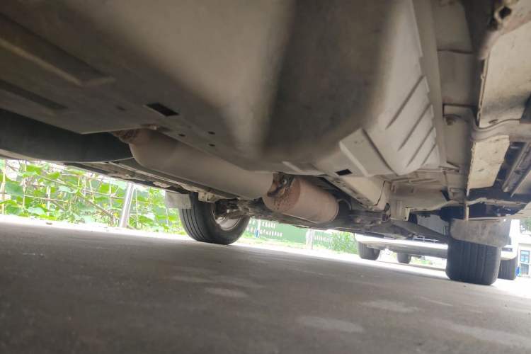 Used Dongfeng Aeolus AX7 2015 2.0L Manual Zhiyi Trim Chassis Rear Right