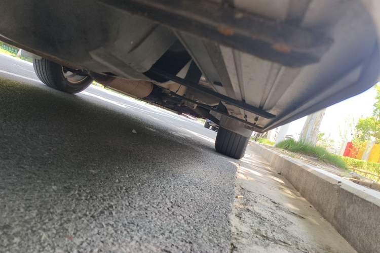 Used Dongfeng Aeolus AX7 2015 2.0L Manual Zhiyi Trim Chassis Rear Right