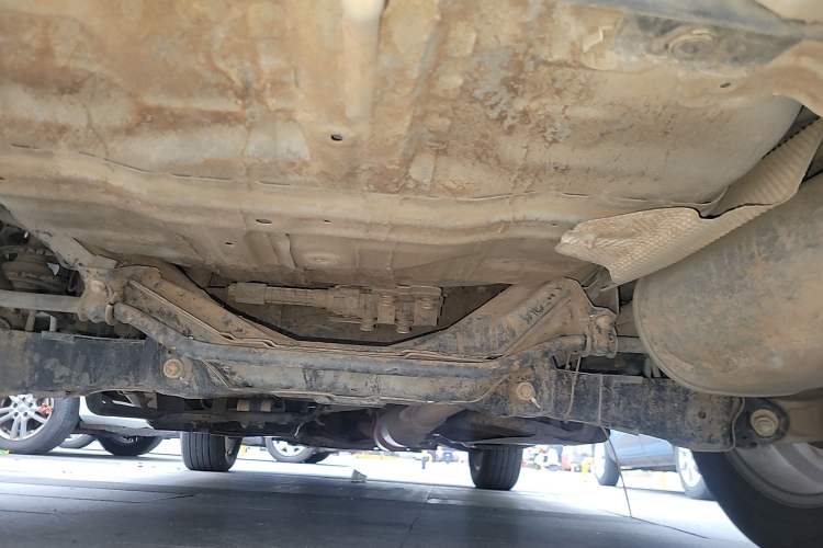 Used Dongfeng Aeolus AX7 2015 2.0L Automatic Zhiyi Trim Chassis Rear
