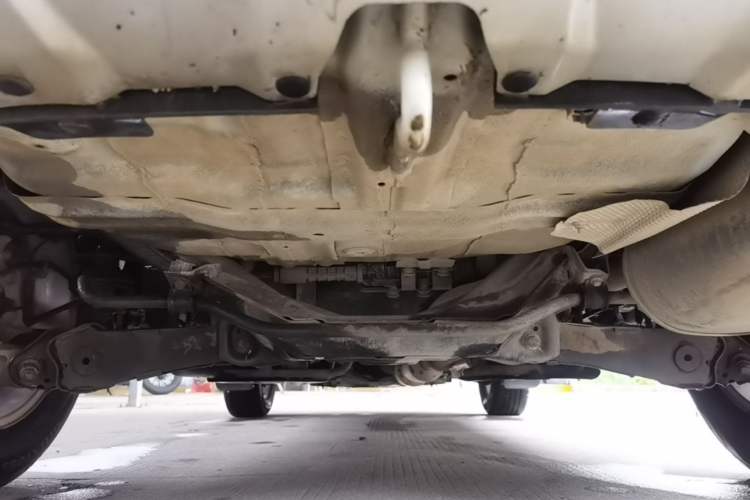 Used Dongfeng Aeolus AX7 2015 2.0L Automatic Zhiyue Version Chassis Rear