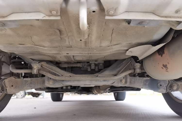 Used Dongfeng Aeolus AX7 2015 2.3L Automatic ZhiZun Version Chassis Rear
