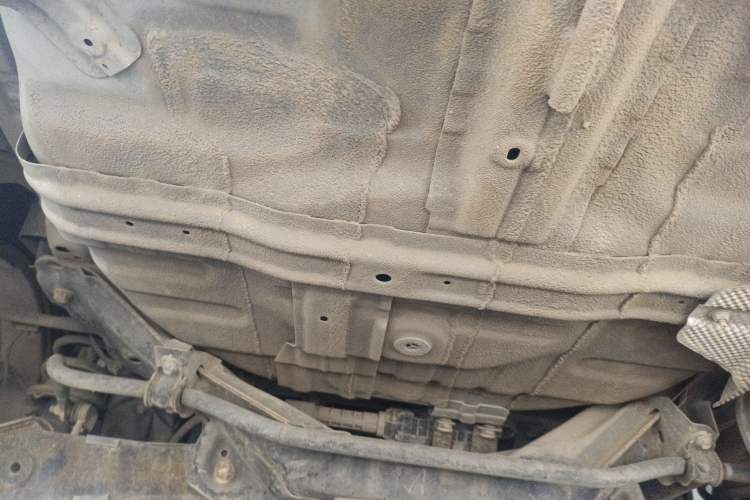 Used Dongfeng Aeolus AX7 2015 2.0L Automatic Zhiyi Trim Chassis Rear