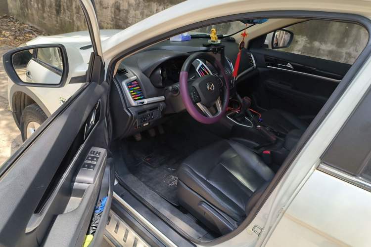 Used Dongfeng Aeolus AX7 2015 2.0L Manual Zhiyi Trim Driver Seat