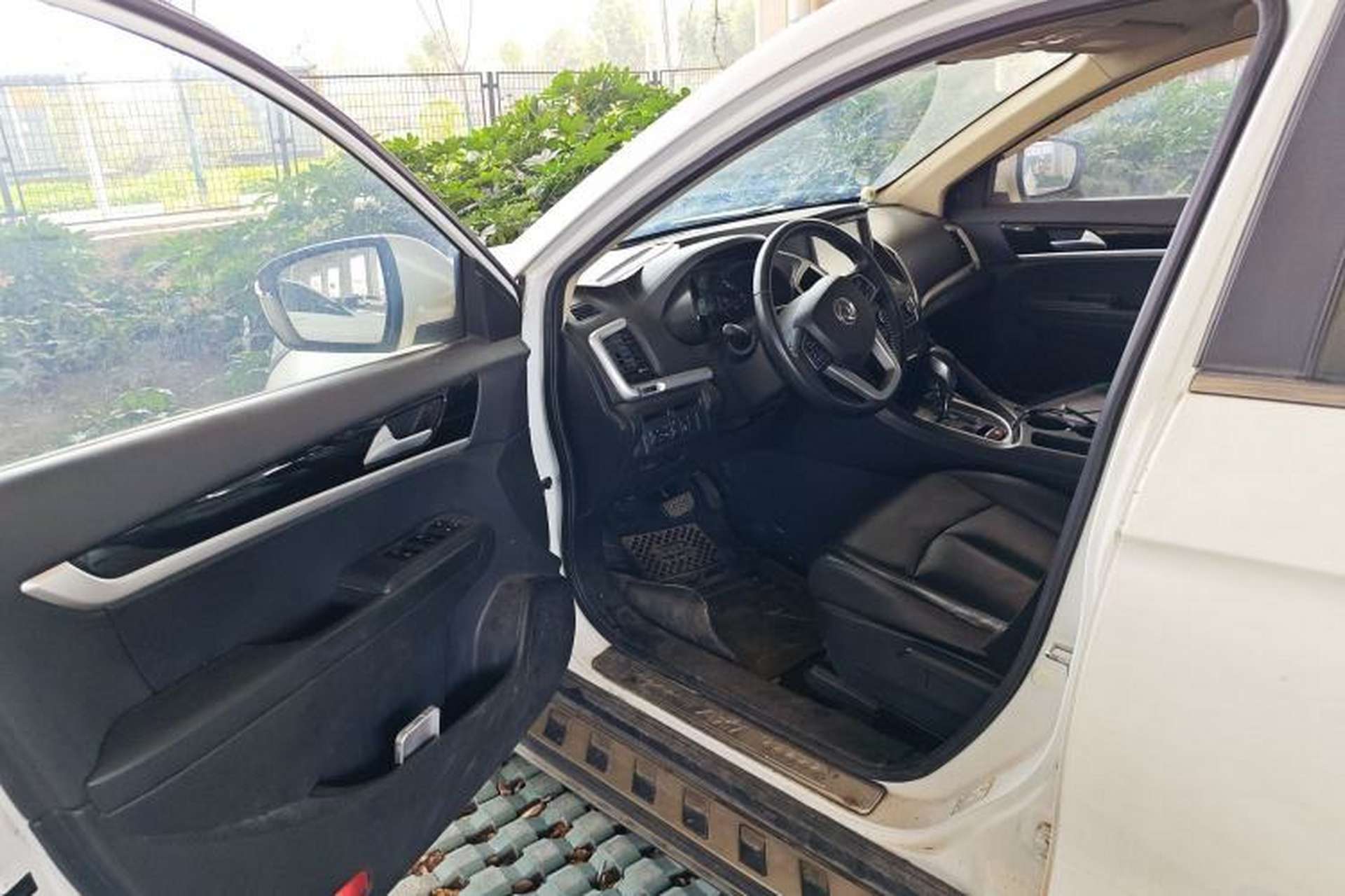 Used Dongfeng Aeolus AX7 2015 2.0L Automatic Zhiyi Trim Driver Seat