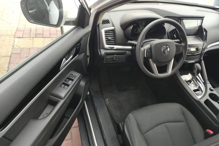 Used Dongfeng Aeolus AX7 2015 2.0L Automatic Zhiyue Version Driver Seat