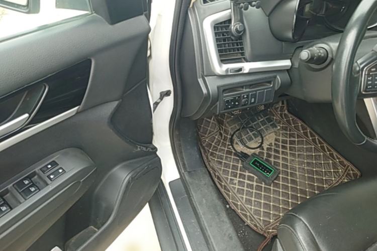 Used Dongfeng Aeolus AX7 2015 2.0L Manual Zhiyi Trim Driver Seat