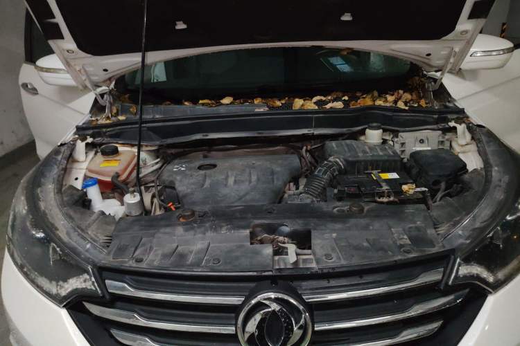 Used Dongfeng Aeolus AX7 2015 2.0L Manual Zhiyue Model Engine Bay