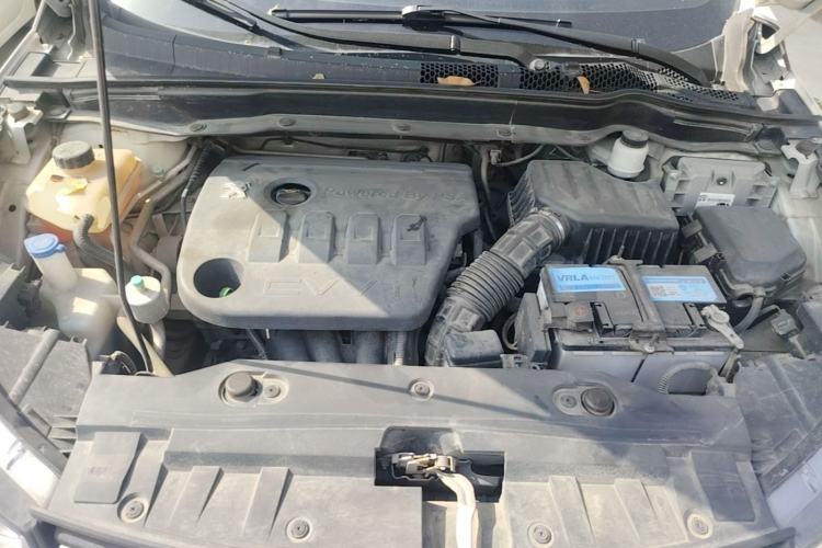 Used Dongfeng Aeolus AX7 2015 2.3L Automatic ZhiZun Version Engine Bay