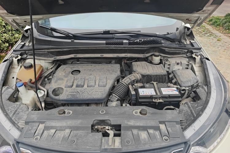 Used Dongfeng Aeolus AX7 2015 2.3L Automatic ZhiZun Version Engine Bay