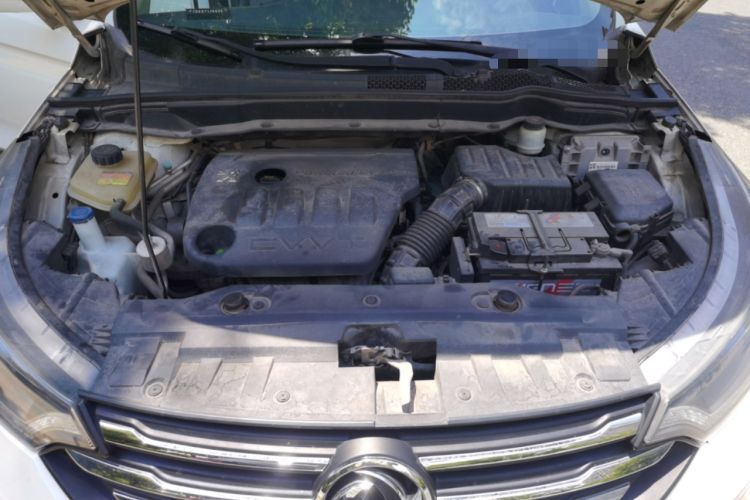 Used Dongfeng Aeolus AX7 2015 2.3L Automatic ZhiZun Version Engine Bay