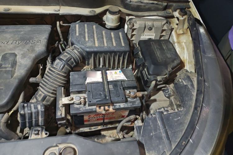 Used Dongfeng Aeolus AX7 2015 2.0L Automatic Zhiyi Trim Engine Bay Left
