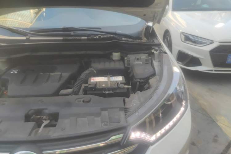 Used Dongfeng Aeolus AX7 2015 2.0L Manual Zhiyi Trim Engine Bay Left