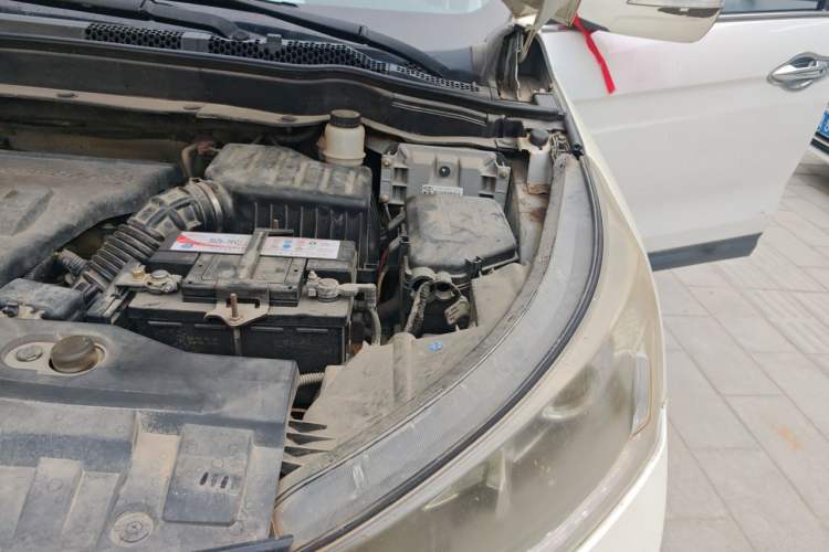 Used Dongfeng Aeolus AX7 2015 2.0L Manual Zhiyi Trim Engine Bay Left