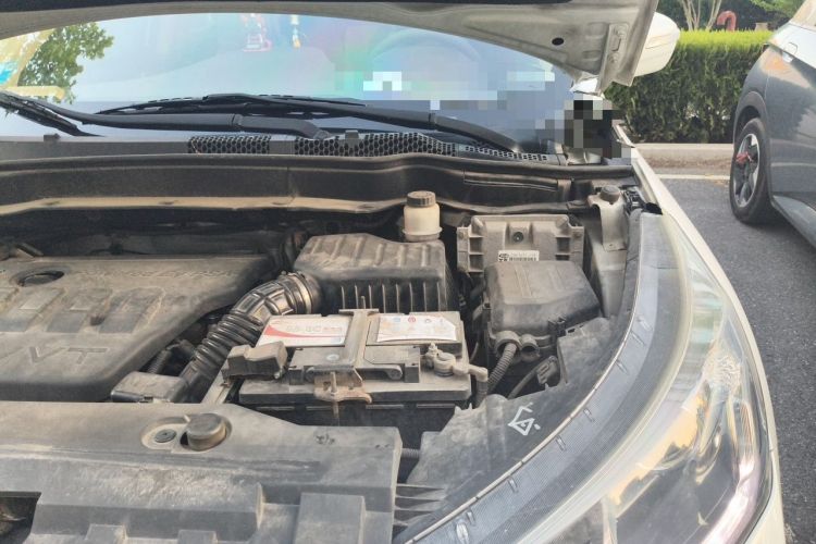 Used Dongfeng Aeolus AX7 2015 2.0L Automatic Zhiyi Trim Engine Bay Left