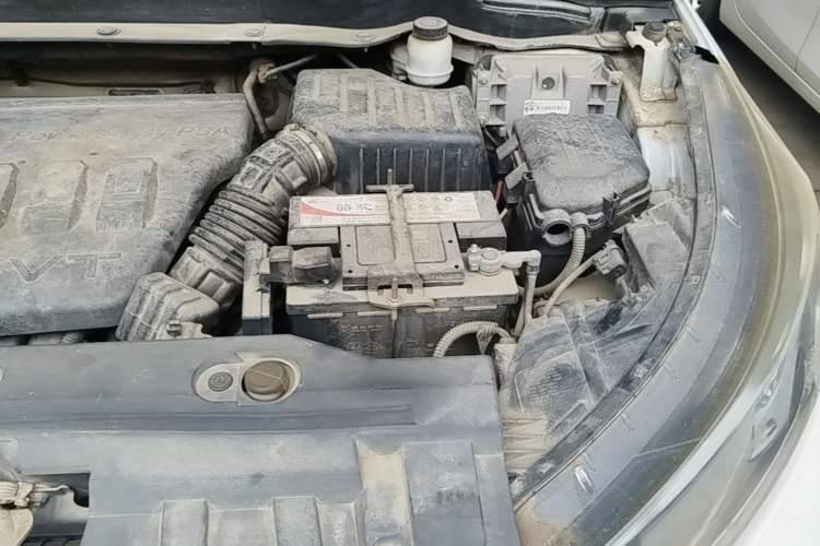 Used Dongfeng Aeolus AX7 2015 2.0L Manual Zhiyi Trim Engine Bay Left