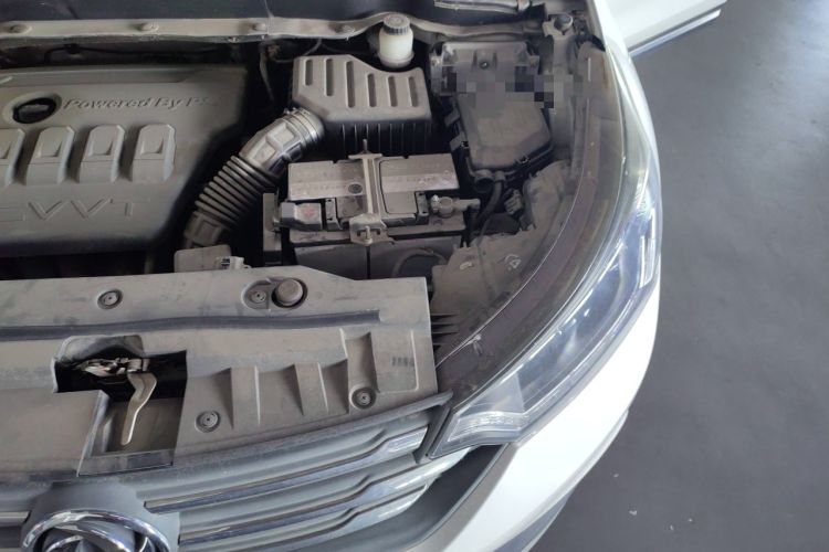 Used Dongfeng Aeolus AX7 2015 2.3L Automatic ZhiZun Version Engine Bay Left