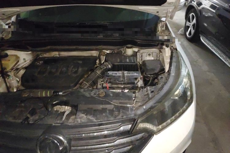 Used Dongfeng Aeolus AX7 2015 2.3L Automatic ZhiZun Version Engine Bay Left