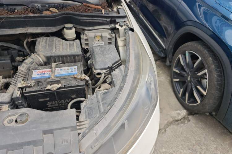 Used Dongfeng Aeolus AX7 2015 2.0L Manual Zhiyue Model Engine Bay Left