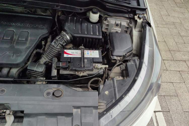 Used Dongfeng Aeolus AX7 2015 2.0L Automatic Zhiyi Trim Engine Bay Left