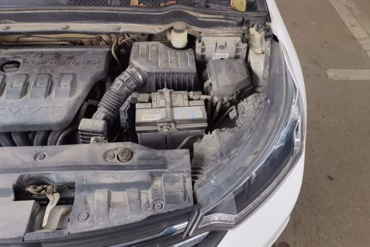 Used Dongfeng Aeolus AX7 2015 2.0L Automatic Zhiyue Version Engine Bay Left