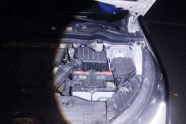 Used Dongfeng Aeolus AX7 2015 2.3L Automatic ZhiZun Version Engine Bay Left