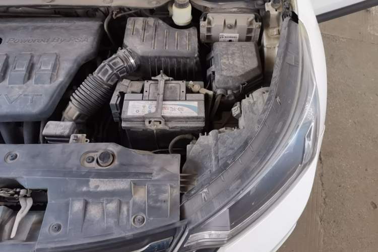 Used Dongfeng Aeolus AX7 2015 2.3L Automatic ZhiZun Version Engine Bay Left