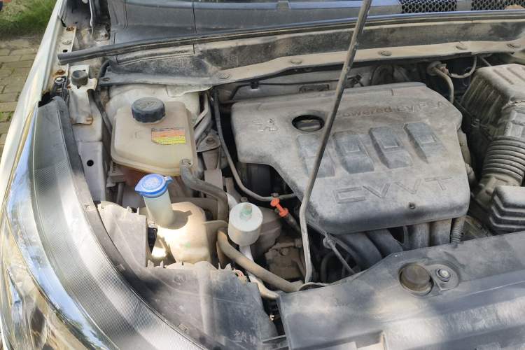 Used Dongfeng Aeolus AX7 2015 2.0L Manual Zhiyi Trim Engine Bay Left