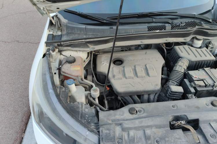 Used Dongfeng Aeolus AX7 2015 2.0L Automatic Zhiyi Trim Engine Bay Right